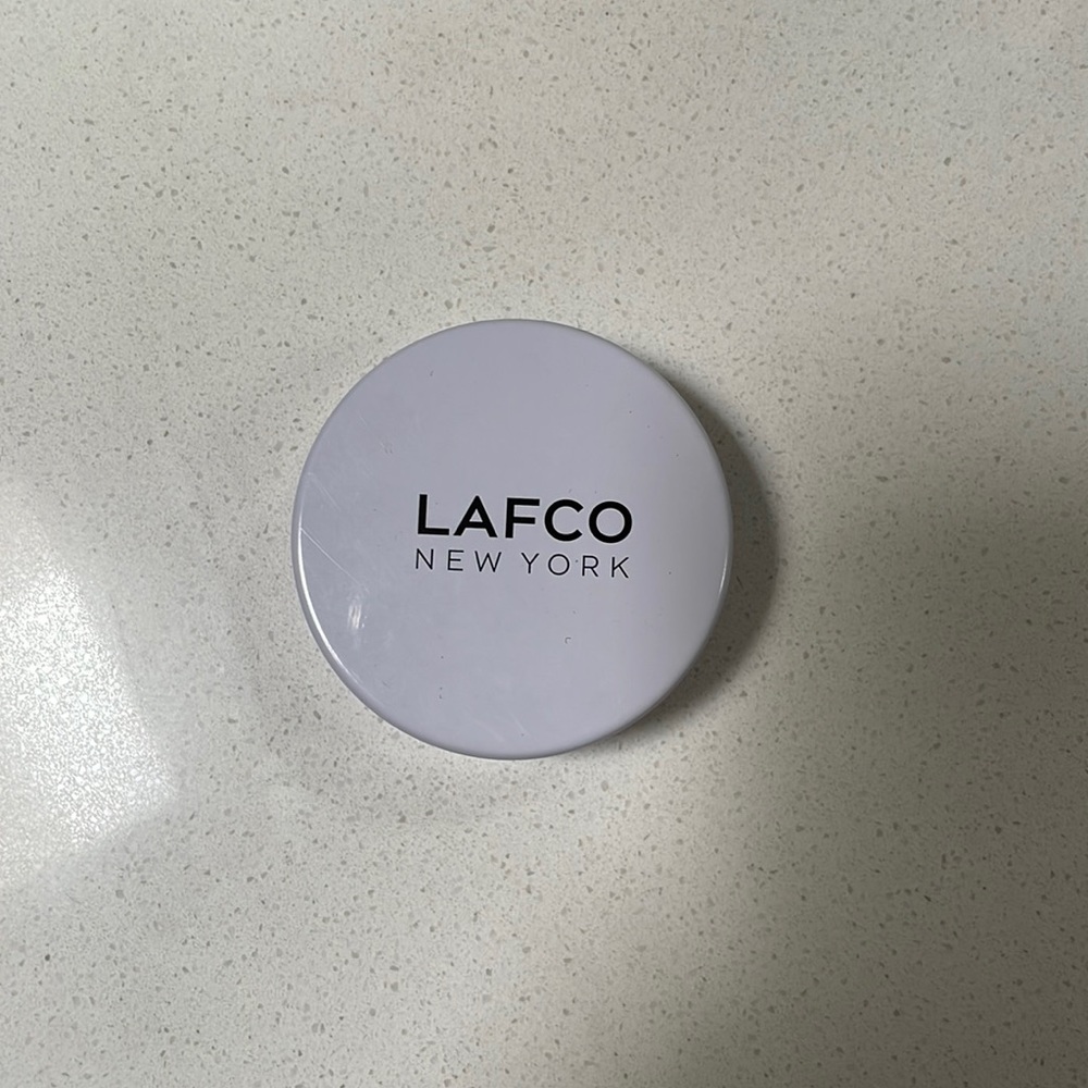 Lafco New York candle sample tin Chamomile Lavender